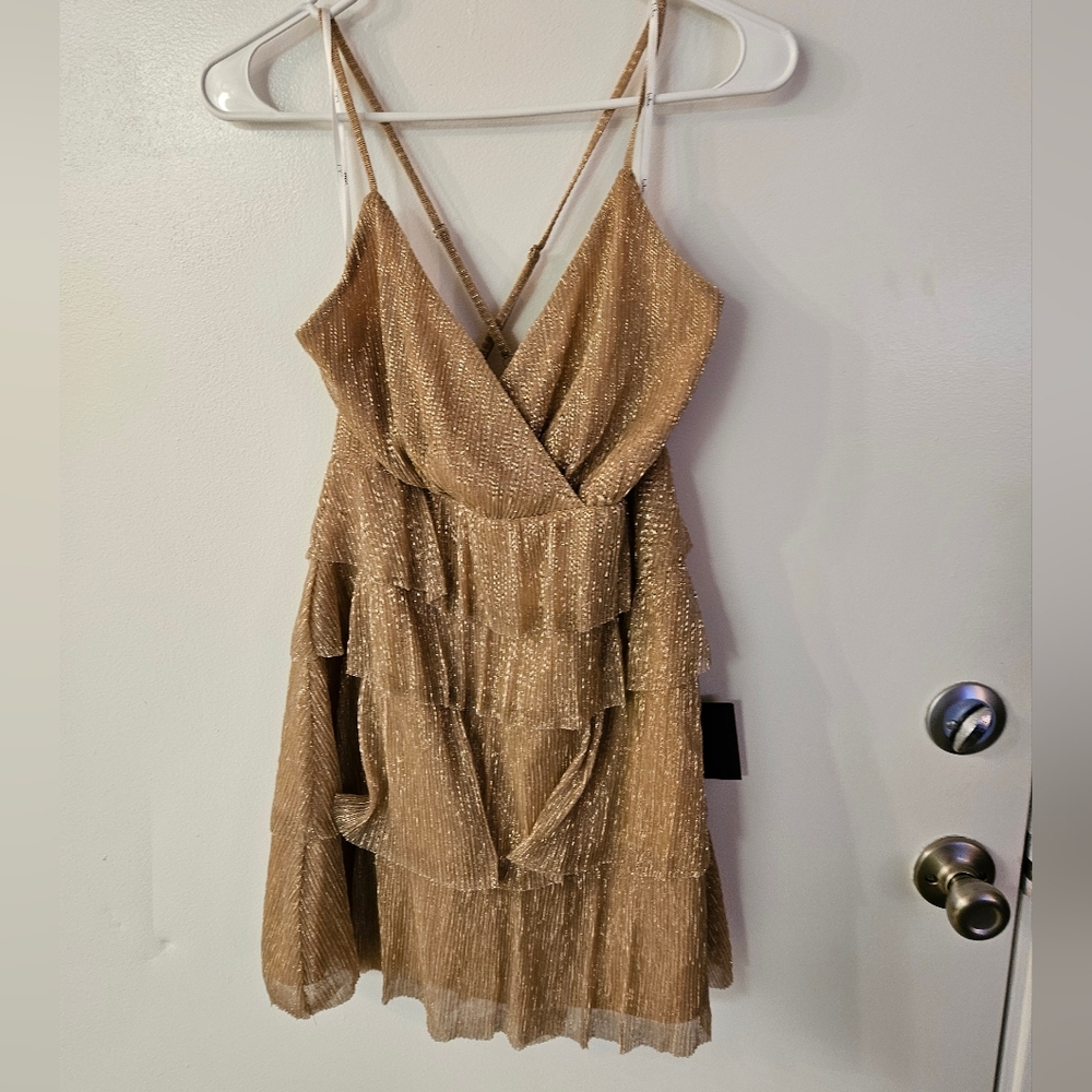 NWT Lulus Shimmering Gold Tiered Criss Cross Top